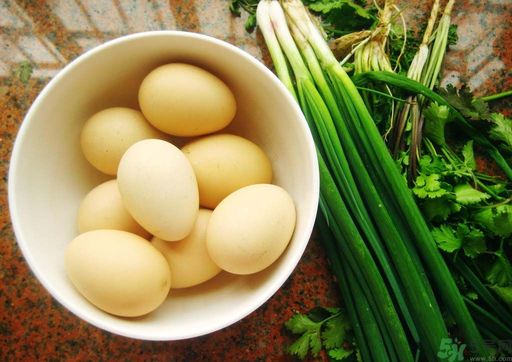 痛風(fēng)能吃雞蛋嗎？痛風(fēng)吃雞蛋好嗎？