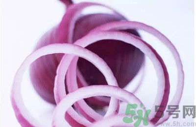 洋蔥可以和魚一起吃嗎？洋蔥不可以和什么一起吃？