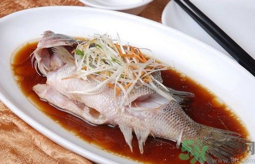 痛風(fēng)可以吃魚嗎？痛風(fēng)可以吃什么魚？