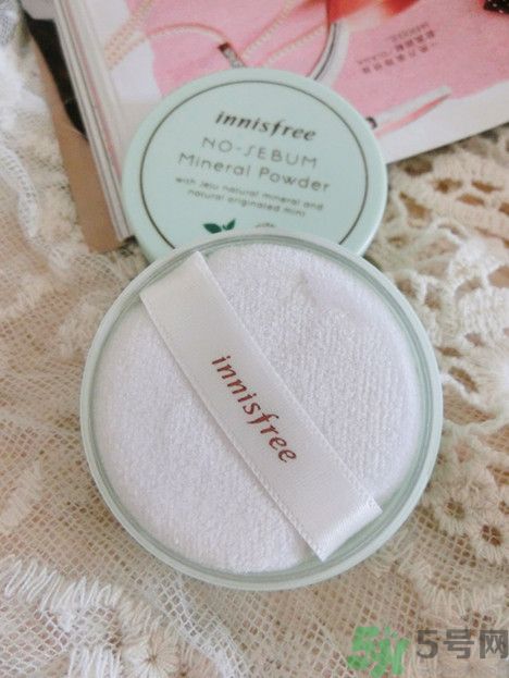 悅詩風吟散粉控油怎么樣？悅詩風吟散粉好用？