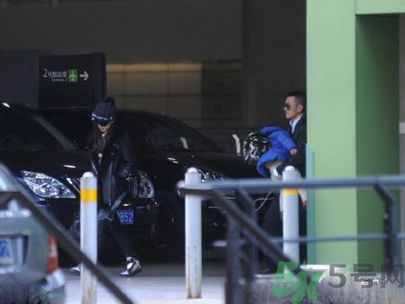 黃圣依和楊子離婚了嗎？黃圣依和楊子什么關(guān)系？