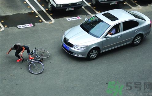 碰瓷影后是怎么回事？遇到碰瓷怎么辦？