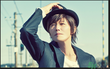 喉癌早期的癥狀有哪些？預(yù)防喉癌我們要怎么做？