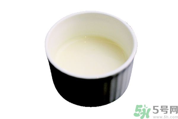 牛奶過(guò)期了還能怎么利用？牛奶能去魚(yú)腥味嗎？