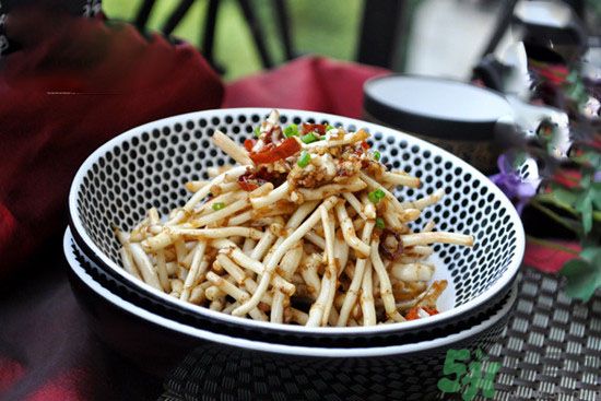 吃涼拌魚腥草可以喝酒嗎？吃魚腥草喝酒好不好？