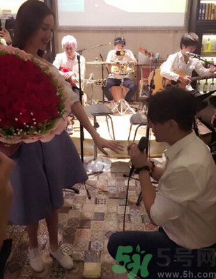 朱孝天向女友求婚 求婚鉆戒幾克拉？