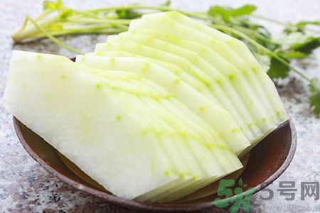 冬瓜可以去眼袋嗎？冬瓜怎么去眼袋？