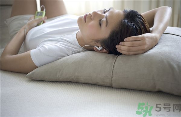 女性吃什么預防泌尿道感染？泌尿道感染不能吃什么？