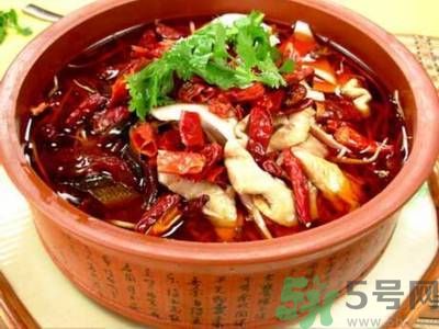 知名餐廳毛血旺里吃出煙頭  餐廳的地址在哪？