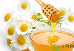 每天喝檸檬水可以排毒嗎？和檸檬水好不好？