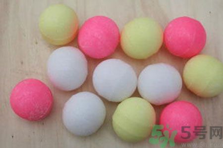 樟腦丸對(duì)人體有害嗎？樟腦丸對(duì)人體的危害有哪些？