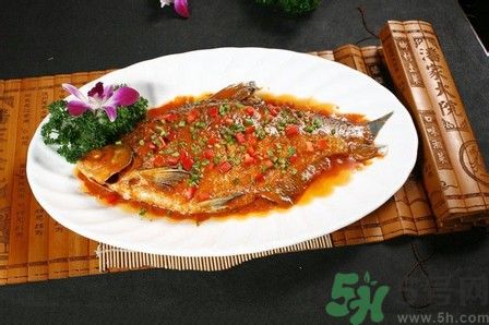 武昌魚是鳊魚嗎？武昌魚和鳊魚區(qū)別哪個(gè)好吃？