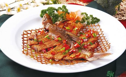 武昌魚是鳊魚嗎？武昌魚和鳊魚區(qū)別哪個(gè)好吃？