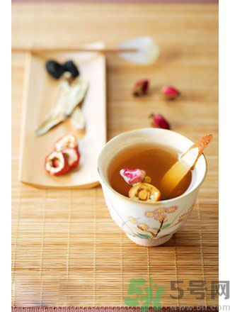 春天上火了喝什么茶好？喝什么茶快速消火？