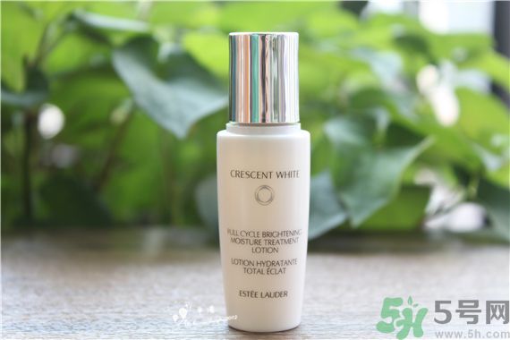 雅詩(shī)蘭黛晶透沁白淡斑乳液適合什么膚質(zhì)？