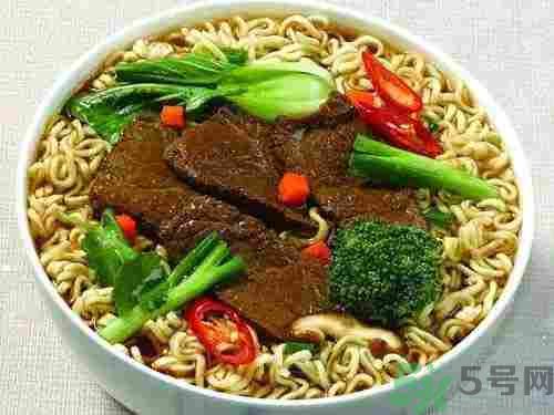 早餐吃面還是包子比較好？早餐吃包子和面健康嗎？