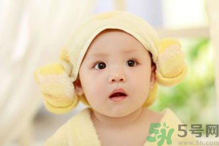 娃4歲不會喊爸爸的原因是什么？怎樣教寶寶說話？