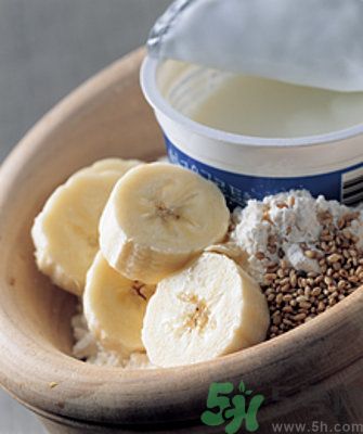 香蕉和酸奶能一起吃嗎？香蕉和酸奶一起吃減肥嗎？