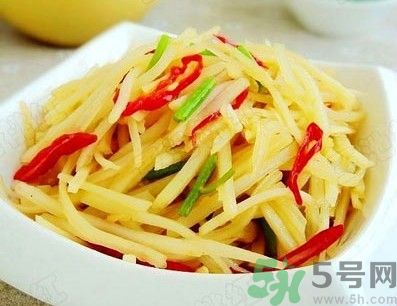 土豆皮變綠還可以吃？土豆發(fā)青吃了會(huì)中毒嗎？