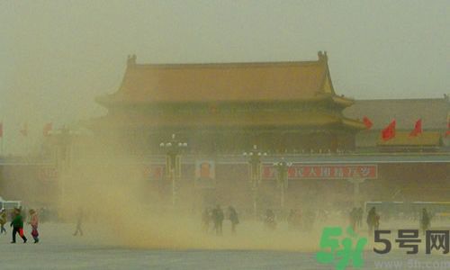 沙塵暴逼近北京到哪里了？遇到沙塵暴怎么辦？