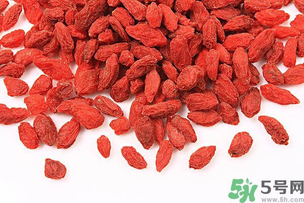 枸杞可以長時間燉煮嗎？枸杞有什么功效？