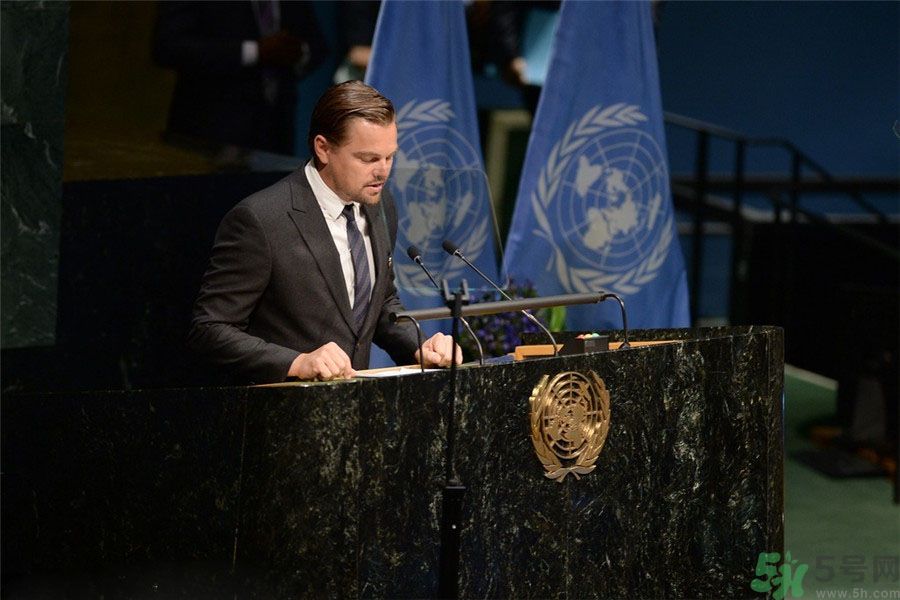 美國(guó)國(guó)務(wù)卿克里抱著孫女簽署巴黎協(xié)定 170個(gè)國(guó)家已經(jīng)簽署了嗎？