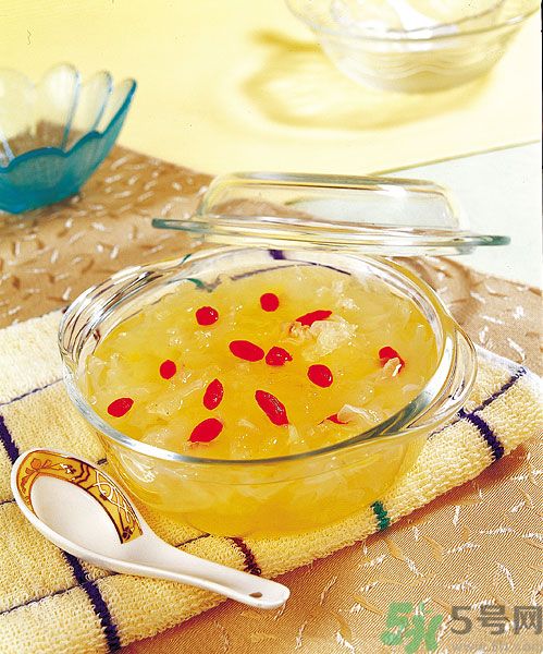 枸杞可以和銀耳一起煮嗎？吃枸杞有什么禁忌？