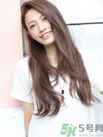 頭發(fā)怎樣長得更快更健康？加速頭發(fā)生長的方法有哪些？