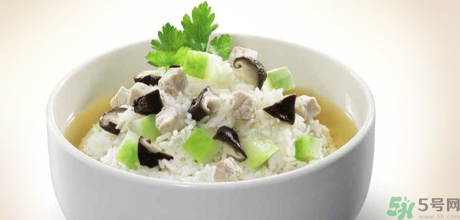 吃湯泡飯傷胃嗎？湯泡飯有什么危害？