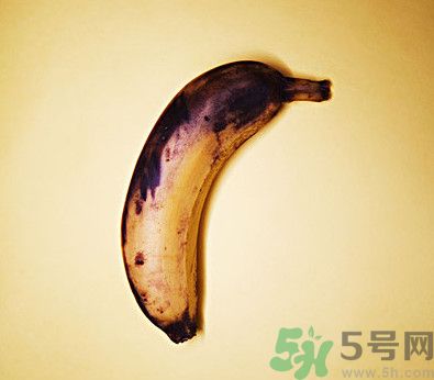 香蕉皮有黑點(diǎn)還能吃嗎？香蕉怎么保存不變黑？