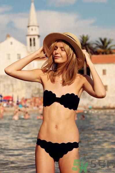 穿什么樣的泳衣顯瘦？如何挑選適合的泳衣？