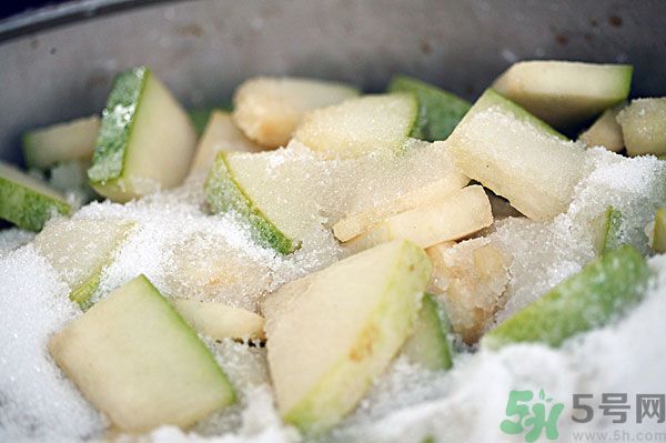 荷葉冬瓜減肥茶有什么功效？荷葉冬瓜減肥茶適宜什么人喝？