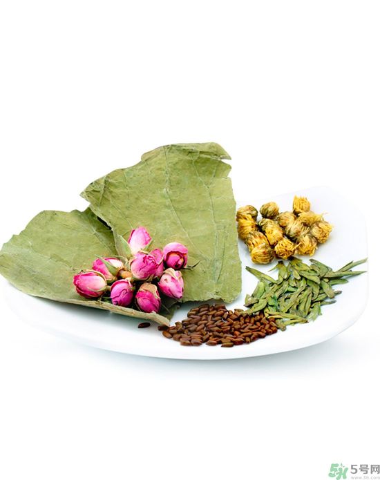 荷葉冬瓜減肥茶的做法是什么？喝荷葉冬瓜減肥茶有什么注意事項(xiàng)？