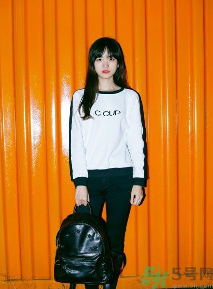 胡楚靚是誰(shuí)？網(wǎng)紅超女紅胡楚靚家庭背景大揭秘？