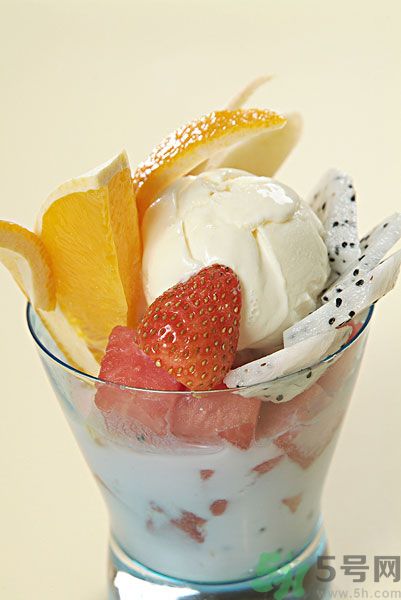 冰淇淋和什么最配？冰淇淋和什么一起搭配好吃？