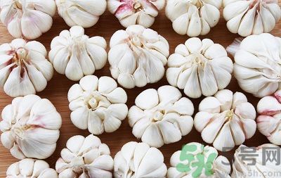 拉肚子能吃大蒜？腹瀉能吃大蒜嗎？