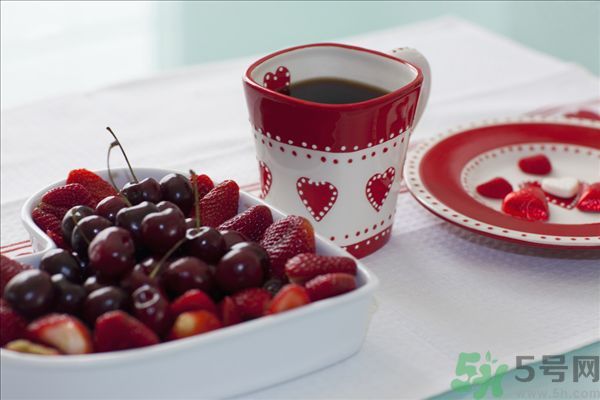 空腹能吃櫻桃嗎？空腹吃櫻桃胃疼怎么辦？