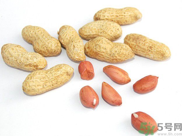 花生可以美白牙齒嗎？怎么用花生美白牙齒？