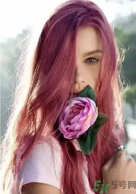 第一次自己染頭發(fā) 今年流行發(fā)色要怎么染？