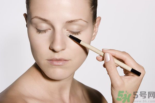 化妝刷如何使用效果好？化妝刷該怎么保養(yǎng)？