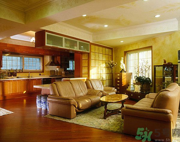 如何清潔沙發(fā)？清潔沙發(fā)要注意什么？