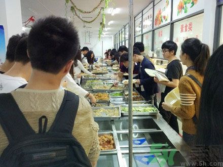 高校10元自助餐有什么？高校10元自助餐怎么樣？
