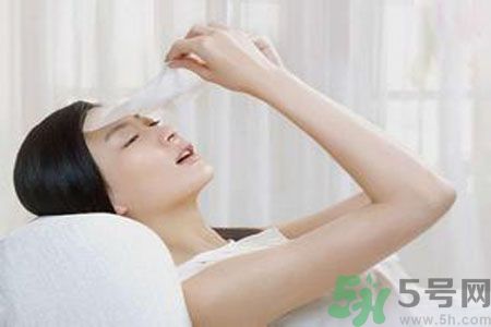 皮膚出油怎么辦？皮膚出油用什么面膜？