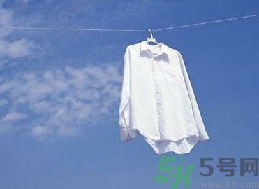 白衣服發(fā)黃要怎么清洗？白衣服發(fā)黃要怎么辦？