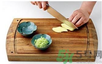 白切雞怎么入味？白切雞怎么做好吃？