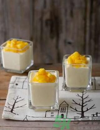 怎么用冰箱做甜點(diǎn)？冰箱甜點(diǎn)怎么做？