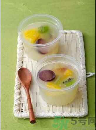 怎么用冰箱做甜點(diǎn)？冰箱甜點(diǎn)怎么做？