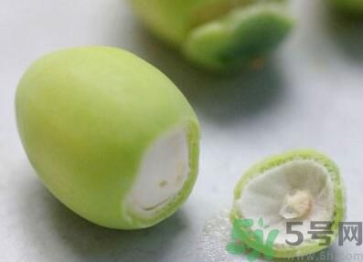 新鮮蓮子生吃好嗎？蓮子能連心一起吃嗎？