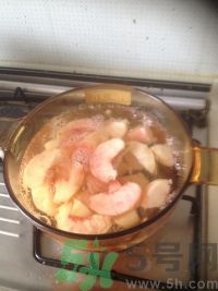 寶寶可以吃桃子嗎？寶寶吃桃子好不好？