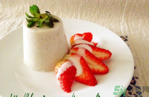 什么是草莓牛奶羊羹？草莓牛奶羊羹怎么做？